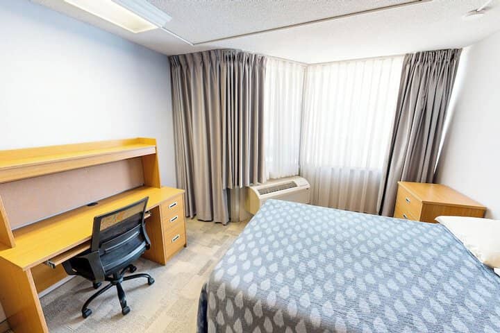 Room 9 of 24